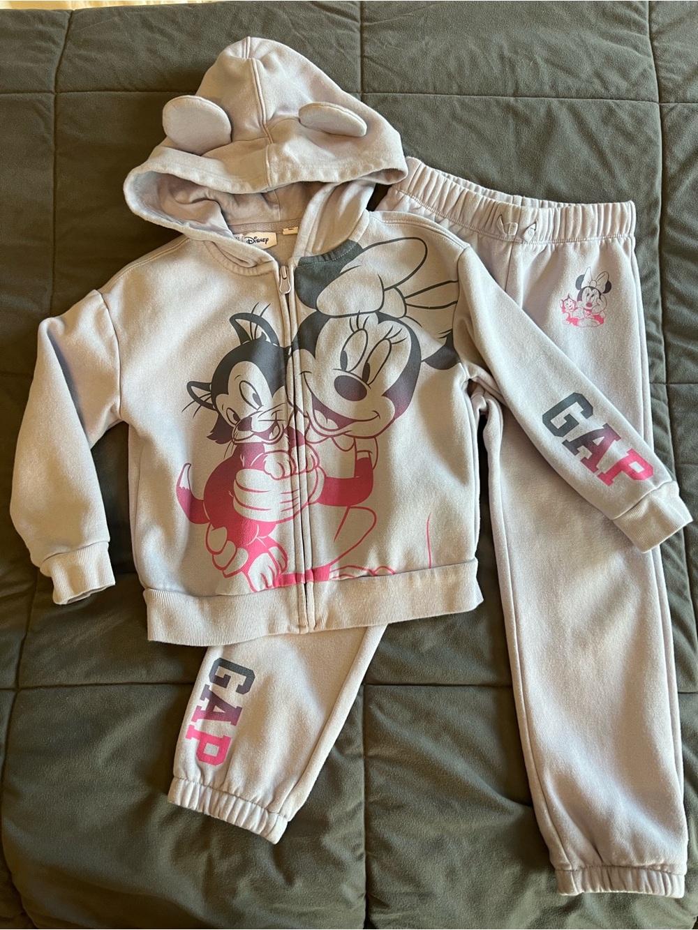 GAP Girls Minnie Mouse Hoodie & Joggers Set - Beige with Pink Graphic